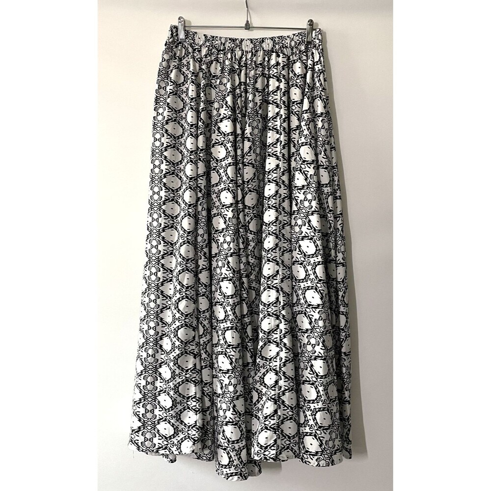 Magic Maxi 360 Degree Skirt Geometric Black White Woven Women's Size M -C